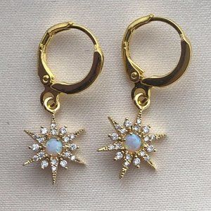 Sparkly star Opal earrings / Opal earrings / hoop earrings / gold plated earring